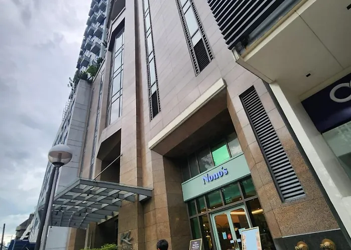 Muji Kltower Makati - Greenbelt - With Pool Access Apartment *