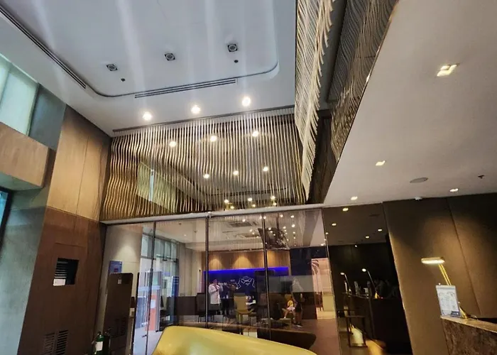 Muji Kltower Makati - Greenbelt - With Pool Access Apartment Manila