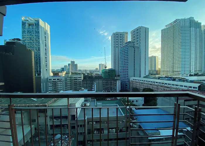 Muji Kltower Makati - Greenbelt - With Pool Access